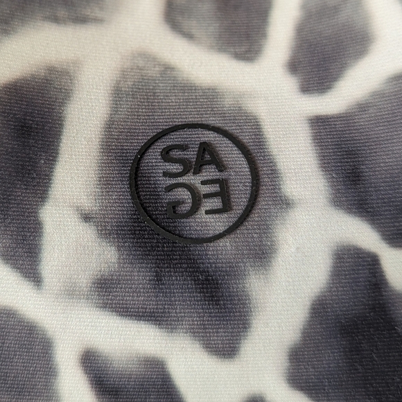 Sage Collective Animal Print Sports Bra Crop Top Size Small Charcoal Gray White - Picture 5 of 7